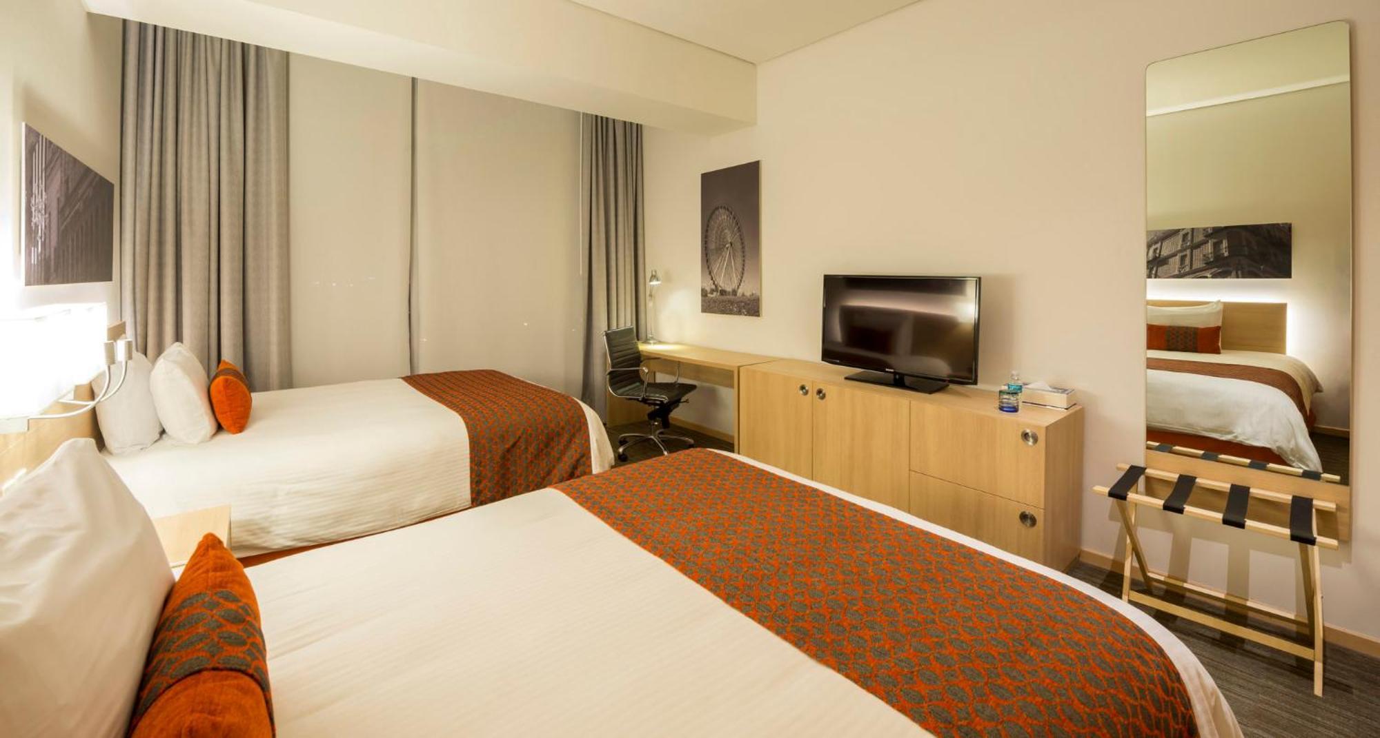Camino Real Puebla Angelopolis Hotel Eksteriør billede A room at the hotel